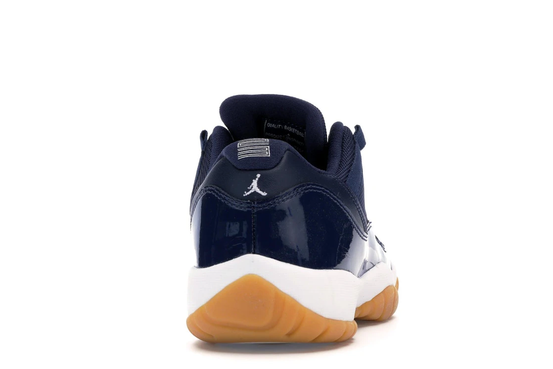 Vue 29 de Jordan 11 Retro Low Midnight Navy (GS)