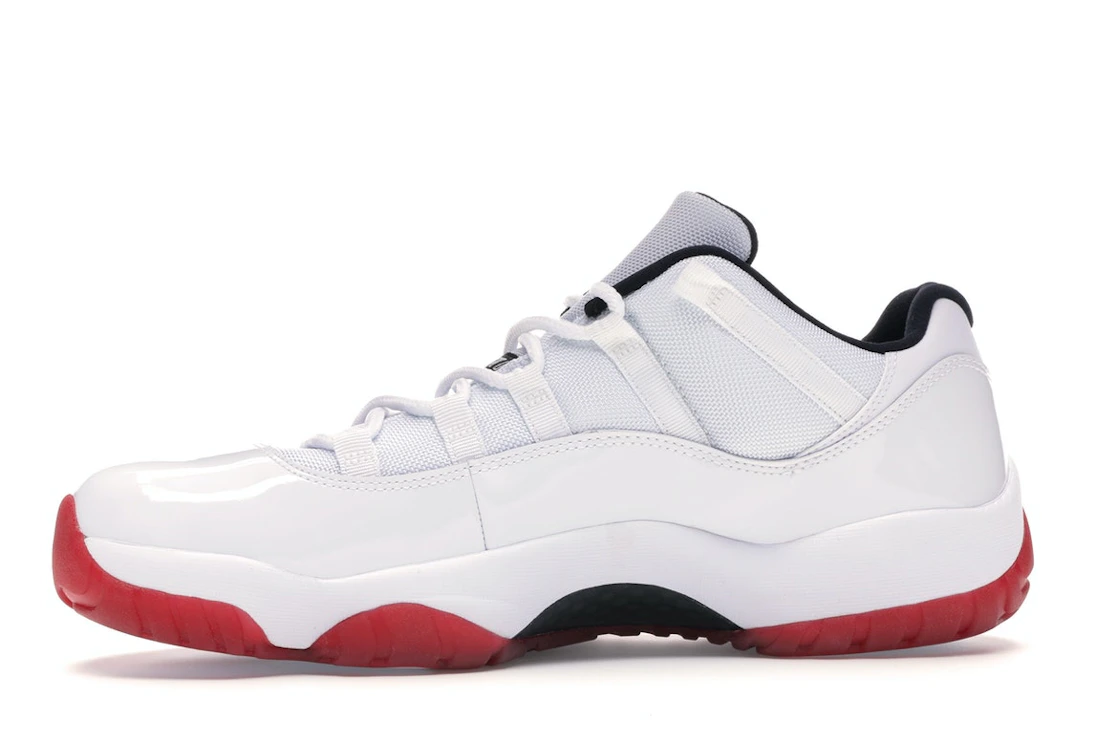 Vue 18 de Jordan 11 Retro Low White Red (2012)