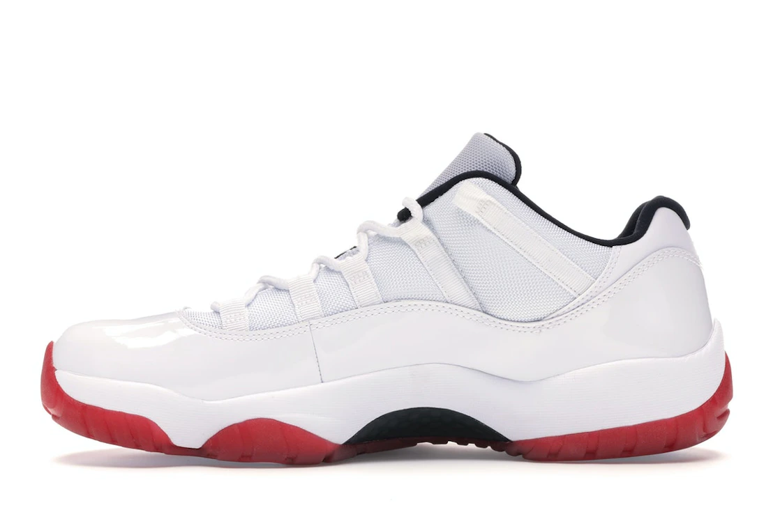 Vue 19 de Jordan 11 Retro Low White Red (2012)
