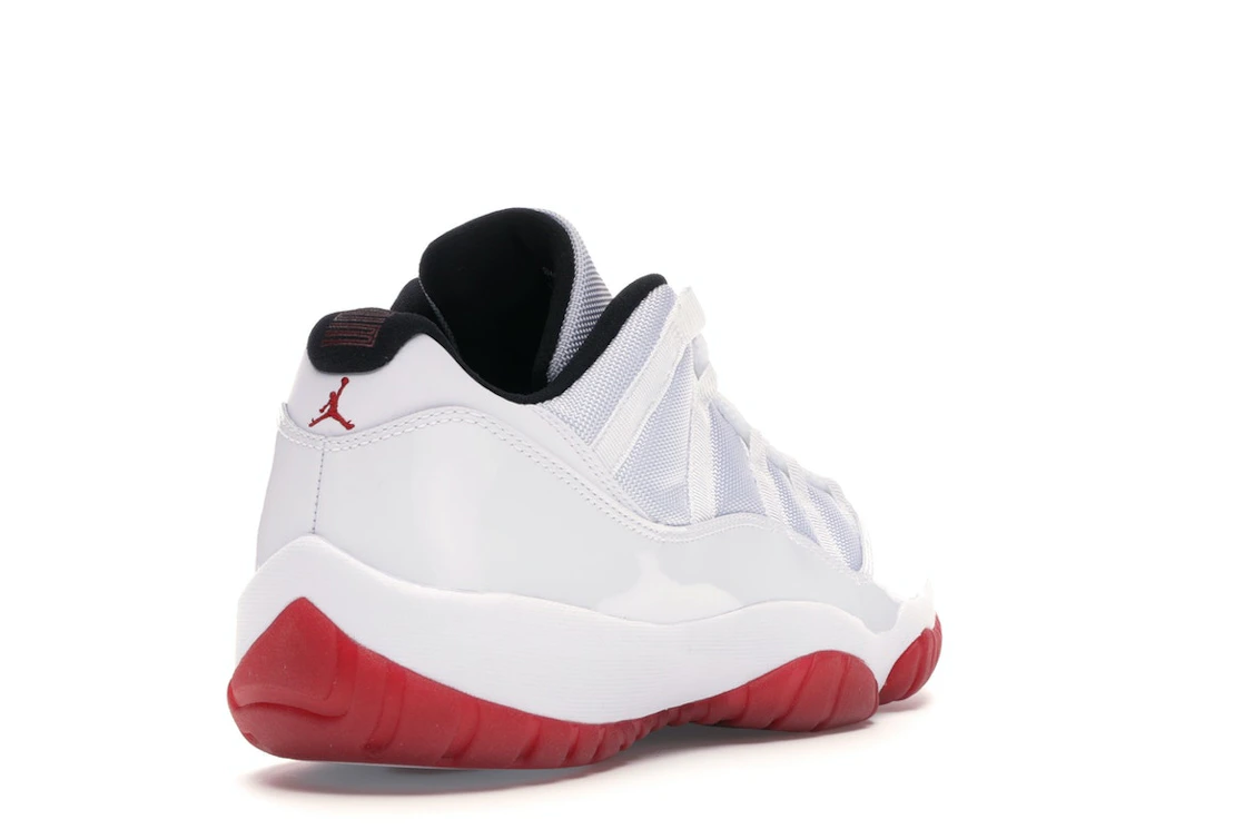 Vue 31 de Jordan 11 Retro Low White Red (2012)