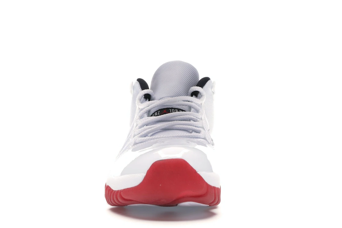 Vue 10 de Jordan 11 Retro Low White Red (2012)