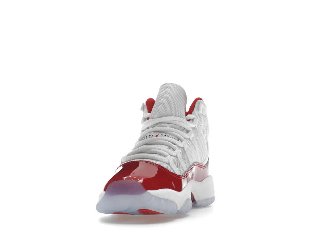 Vue 12 de Jordan 11 Retro Cherry (2022) (GS)