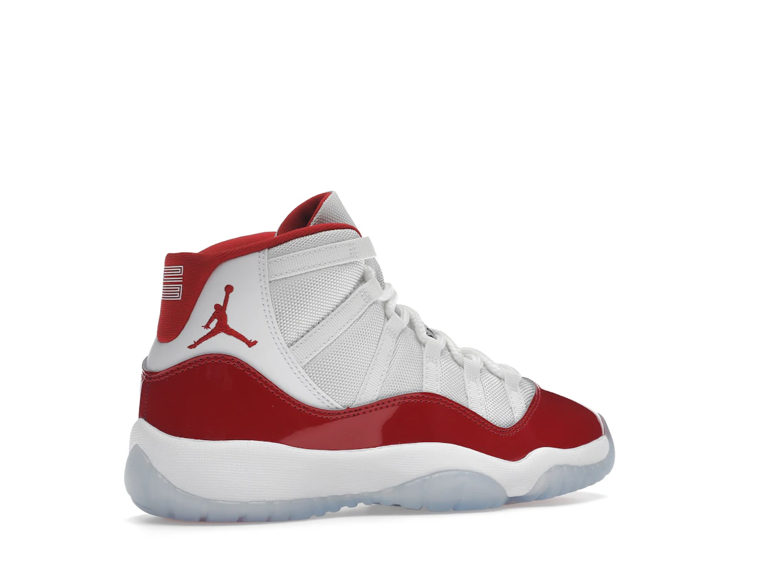 Vue 34 de Jordan 11 Retro Cherry (2022) (GS)