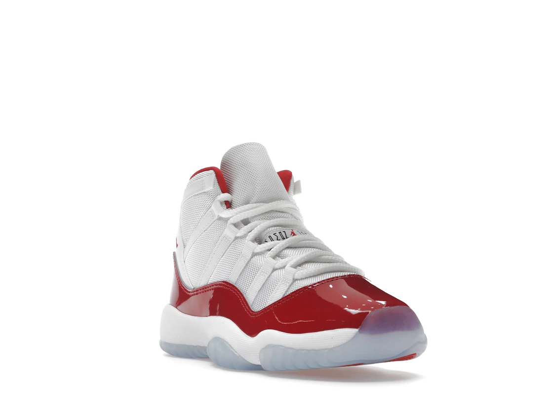 Vue 7 de Jordan 11 Retro Cherry (2022) (GS)