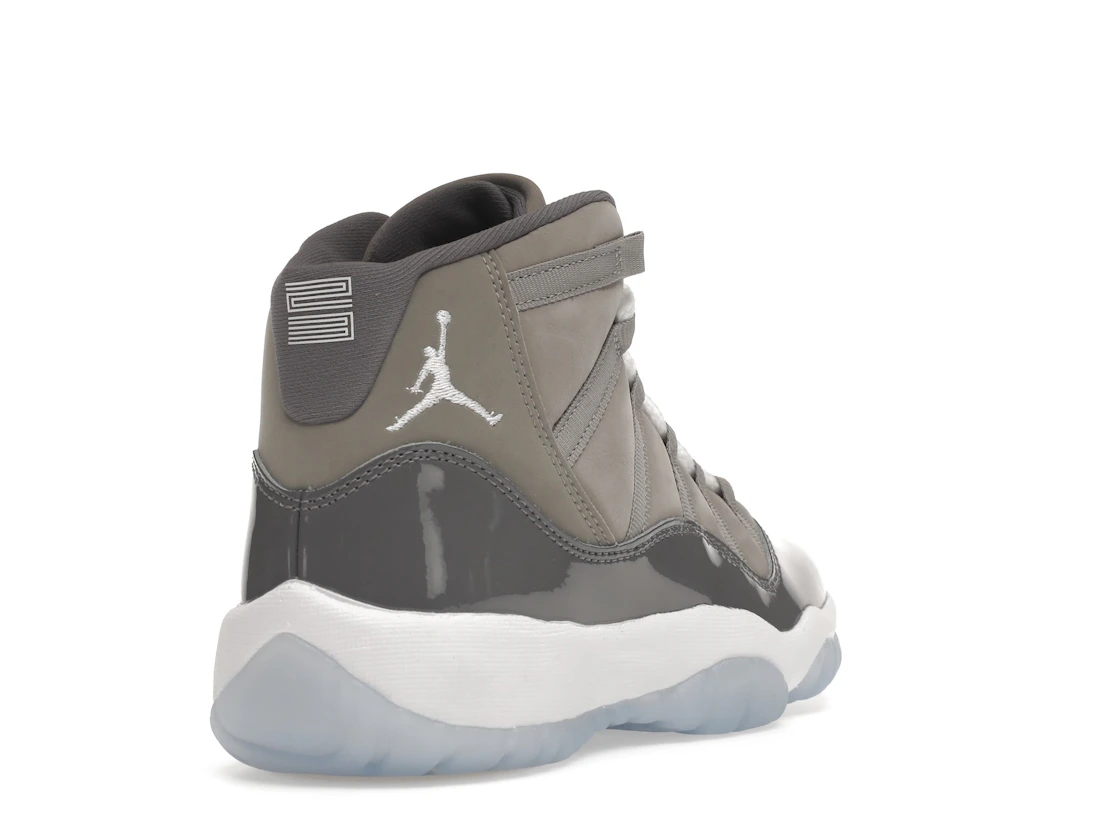 Vue 31 de Jordan 11 Retro Cool Grey (2021) (GS)