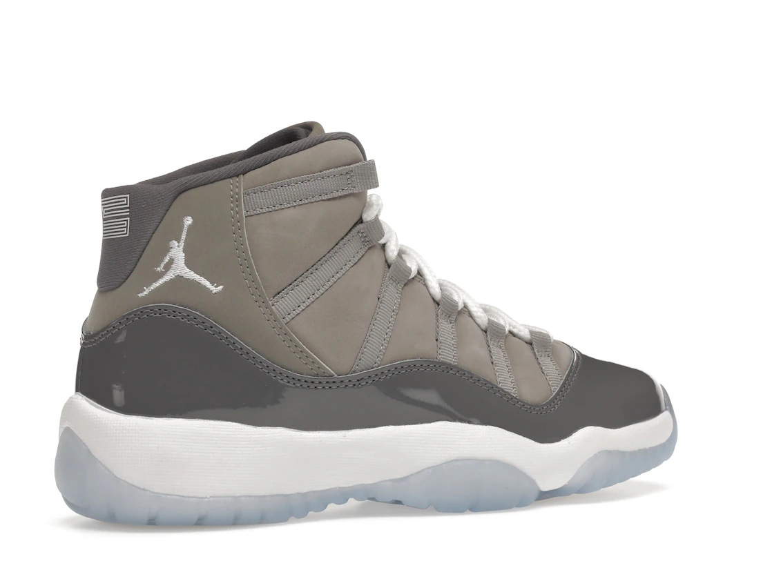 Vue 34 de Jordan 11 Retro Cool Grey (2021) (GS)
