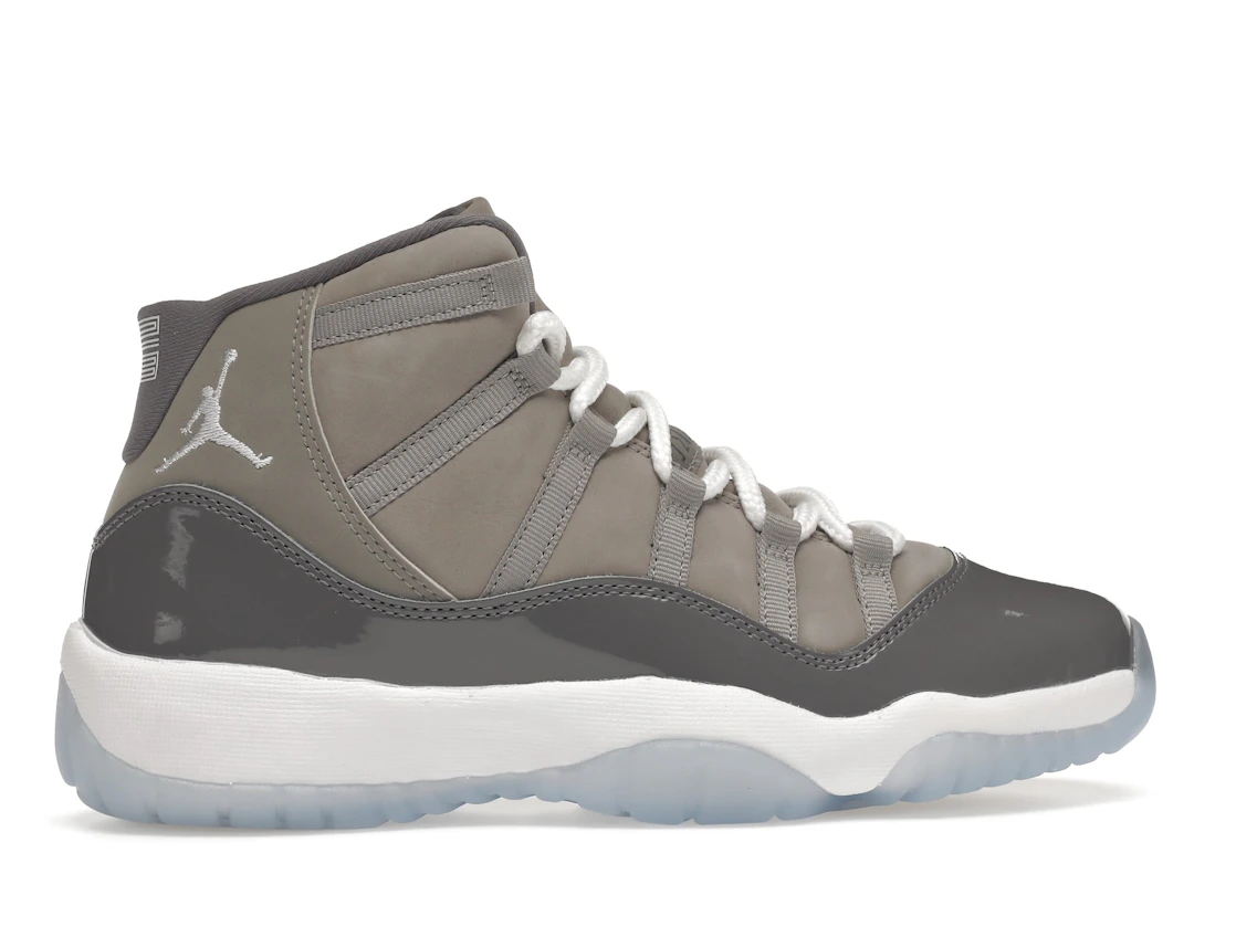 Vue 36 de Jordan 11 Retro Cool Grey (2021) (GS)