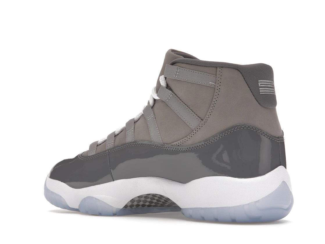 Vue 23 de Jordan 11 Retro Cool Grey (2021)