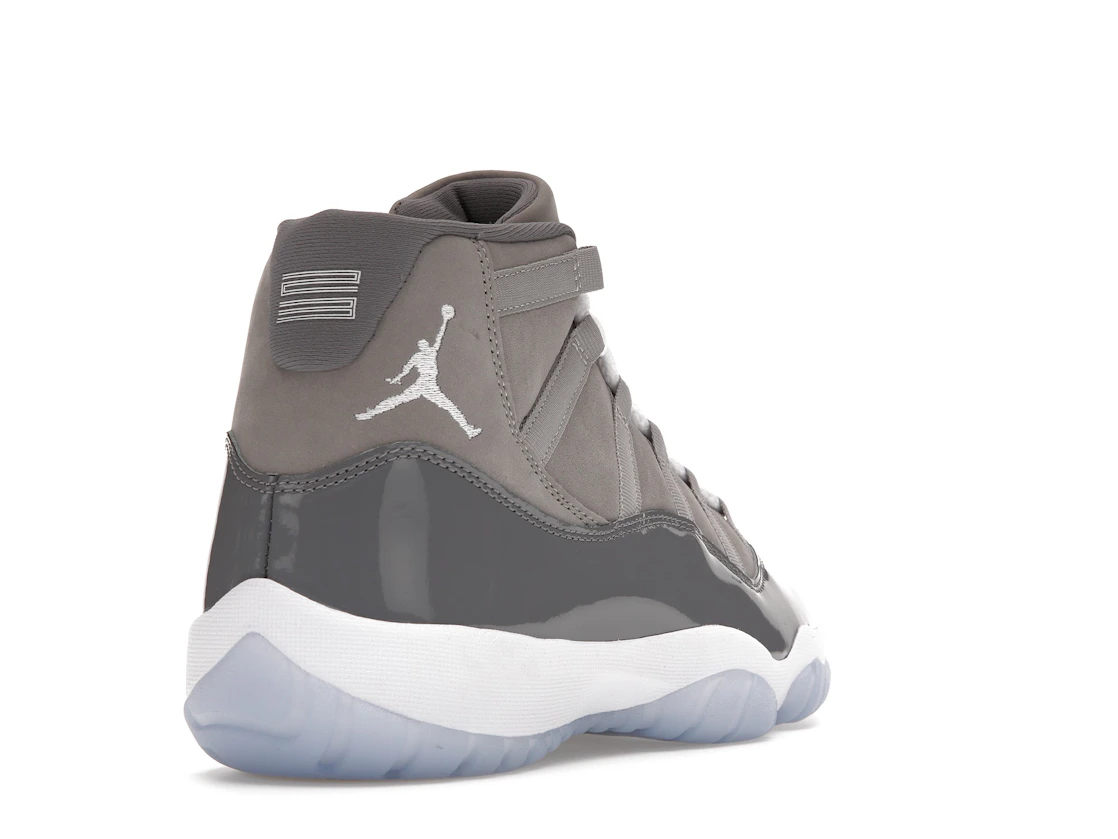 Vue 31 de Jordan 11 Retro Cool Grey (2021)