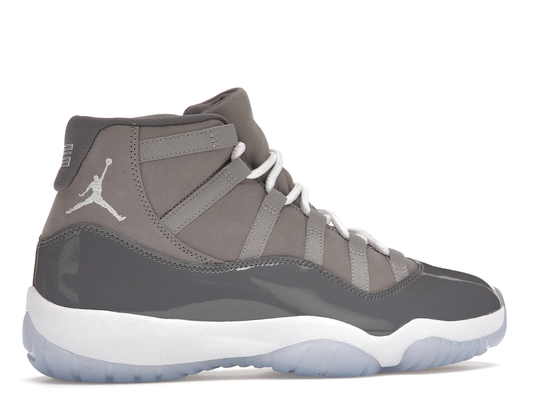 Vue 35 de Jordan 11 Retro Cool Grey (2021)