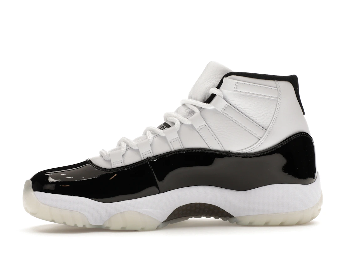 Vue 18 de Jordan 11 Retro DMP Gratitude (2023)