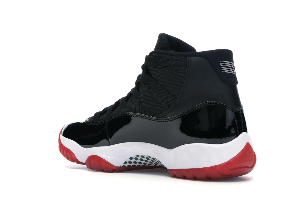 Vue 23 de Jordan 11 Retro Playoffs Bred (2019)