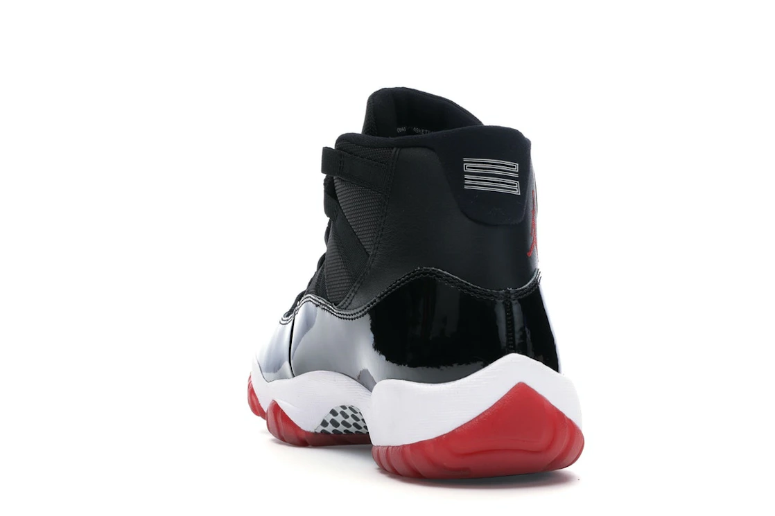 Vue 26 de Jordan 11 Retro Playoffs Bred (2019)