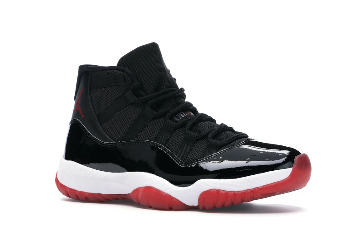 Vue 4 de Jordan 11 Retro Playoffs Bred (2019)