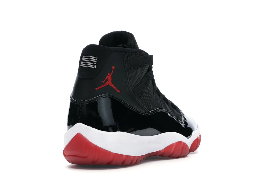 Vue 31 de Jordan 11 Retro Playoffs Bred (2019)