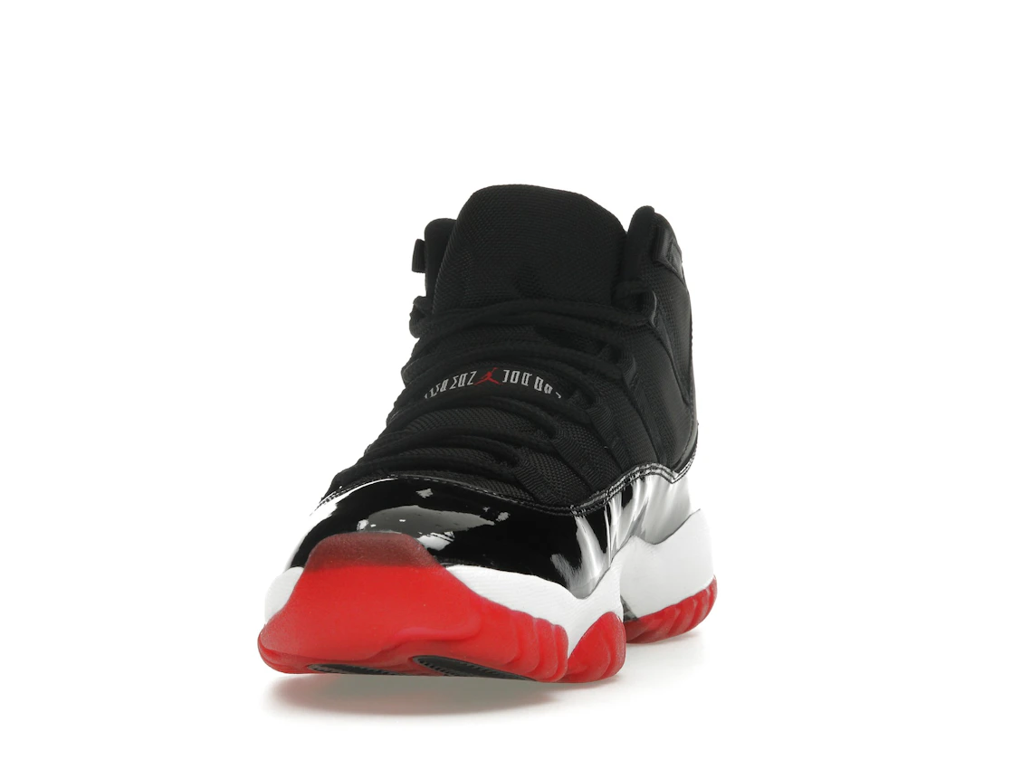 Vue 12 de Jordan 11 Retro Playoffs CDP (2008)