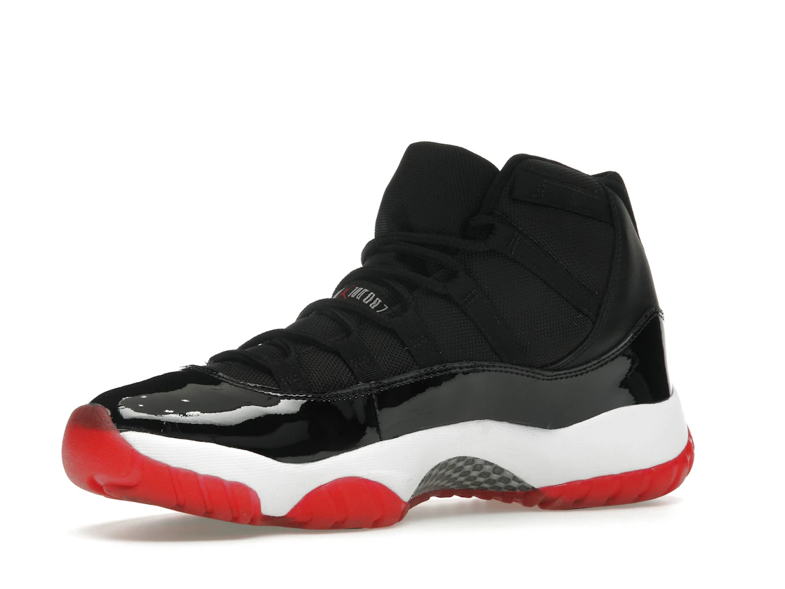 Vue 16 de Jordan 11 Retro Playoffs CDP (2008)
