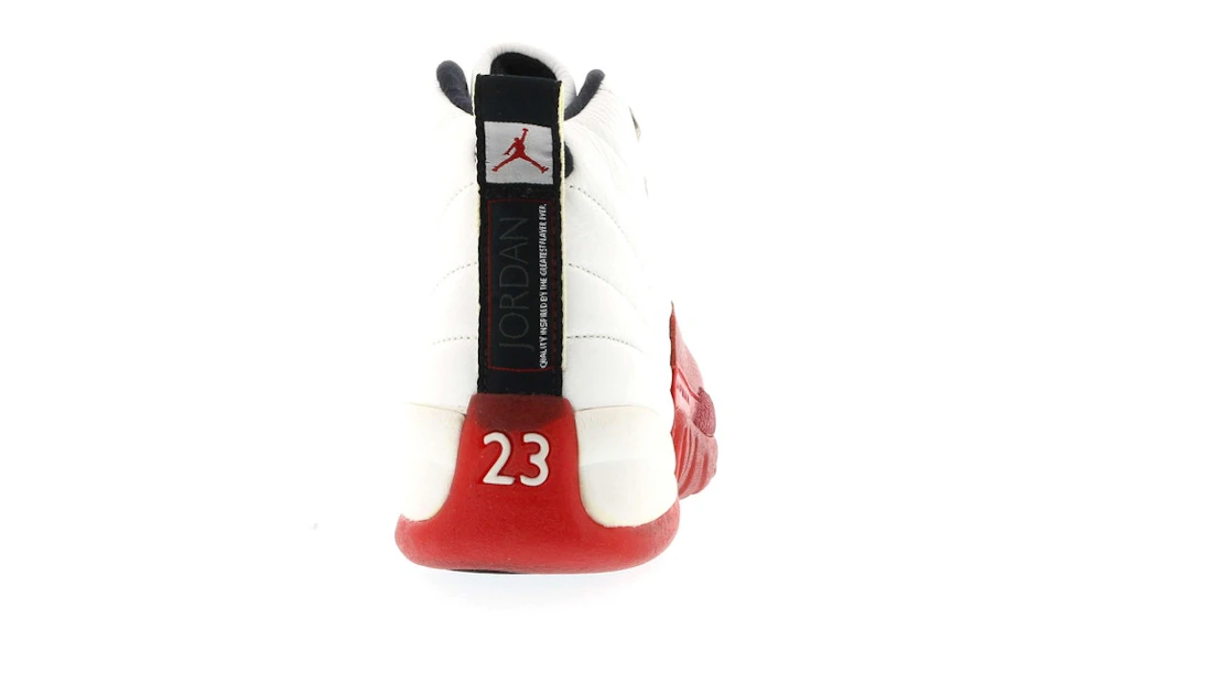 Vue 20 de Jordan 12 OG Cherry (1997)
