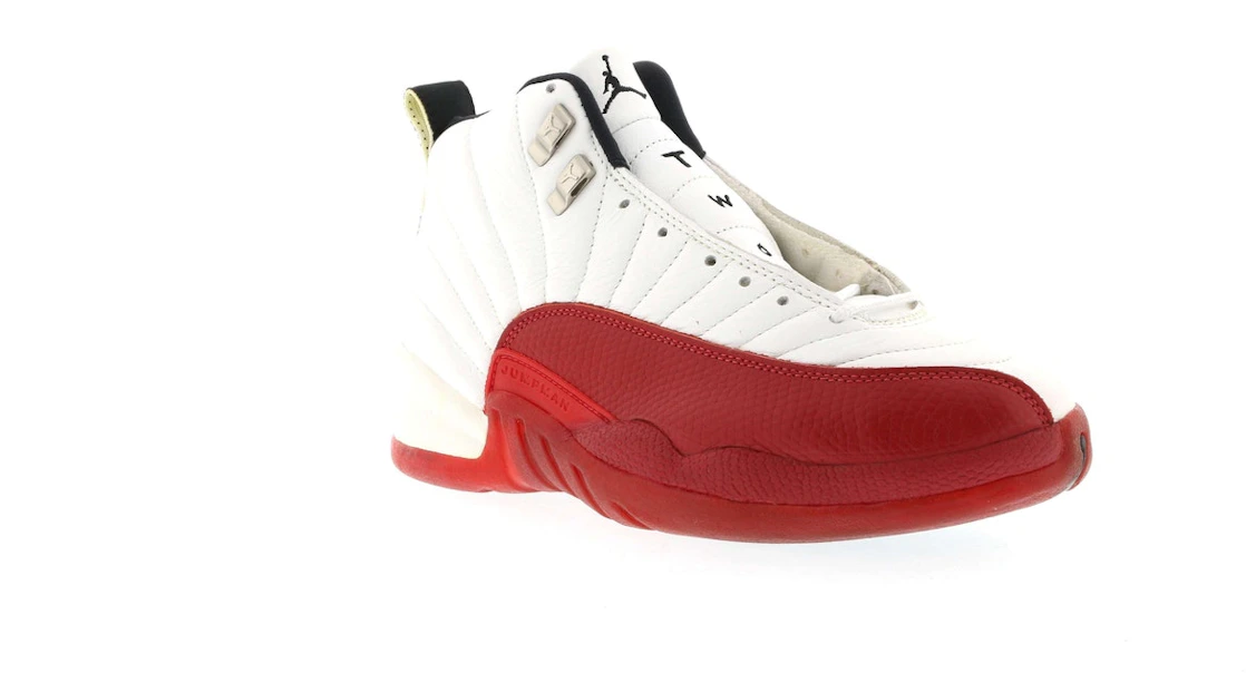 Vue 4 de Jordan 12 OG Cherry (1997)