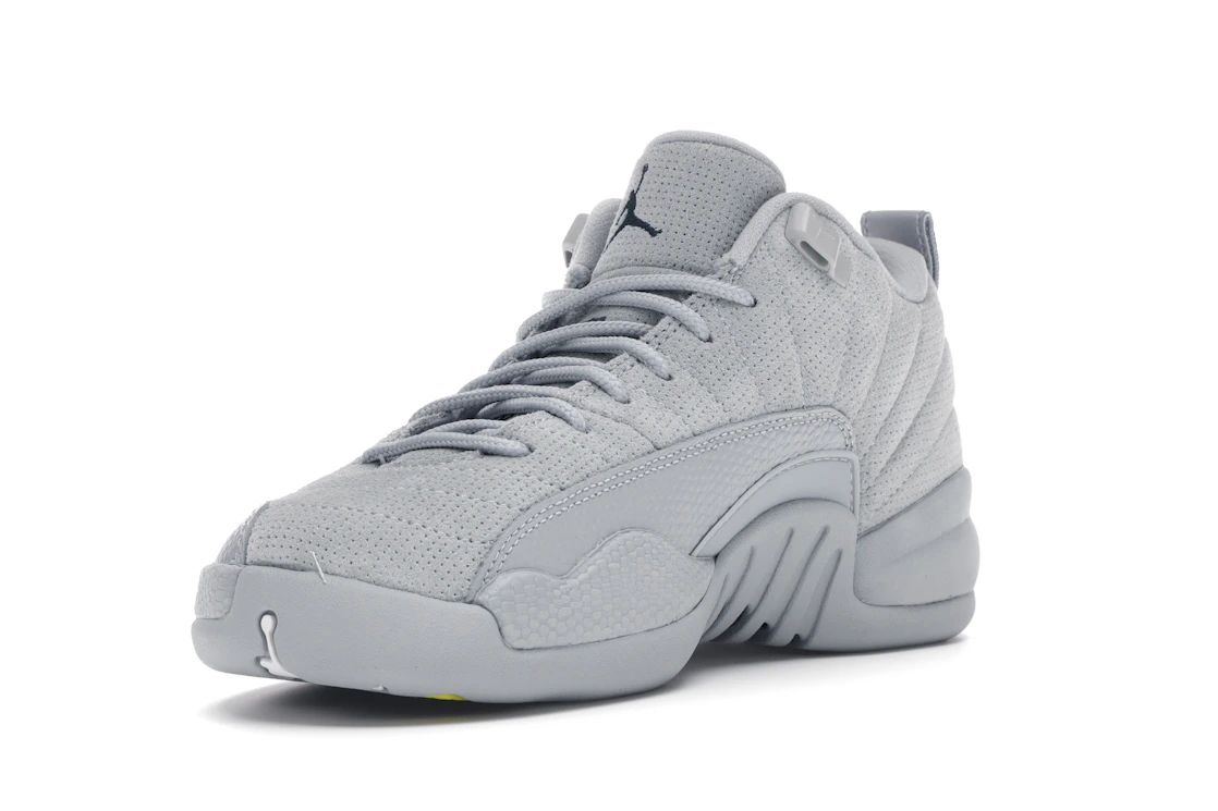 Vue 14 de Jordan 12 Retro Low Wolf Grey (GS)