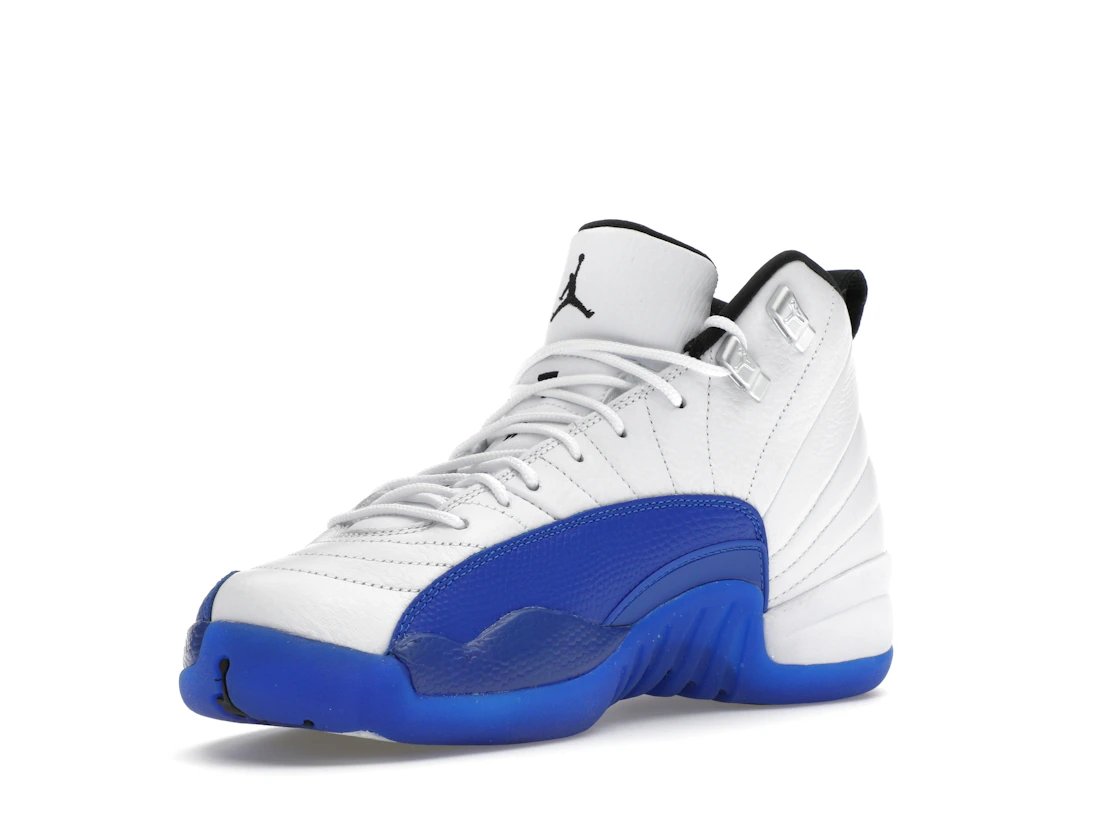Vue 15 de Jordan 12 Retro Blueberry (GS)