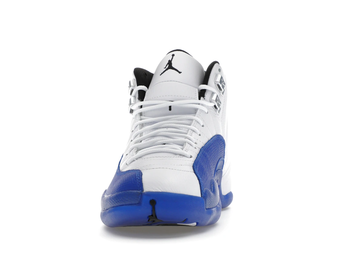 Vue 11 de Jordan 12 Retro Blueberry