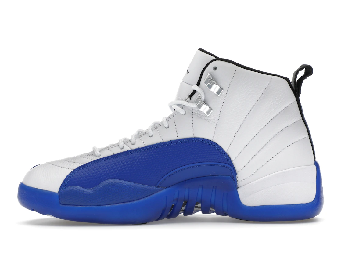 Vue 19 de Jordan 12 Retro Blueberry