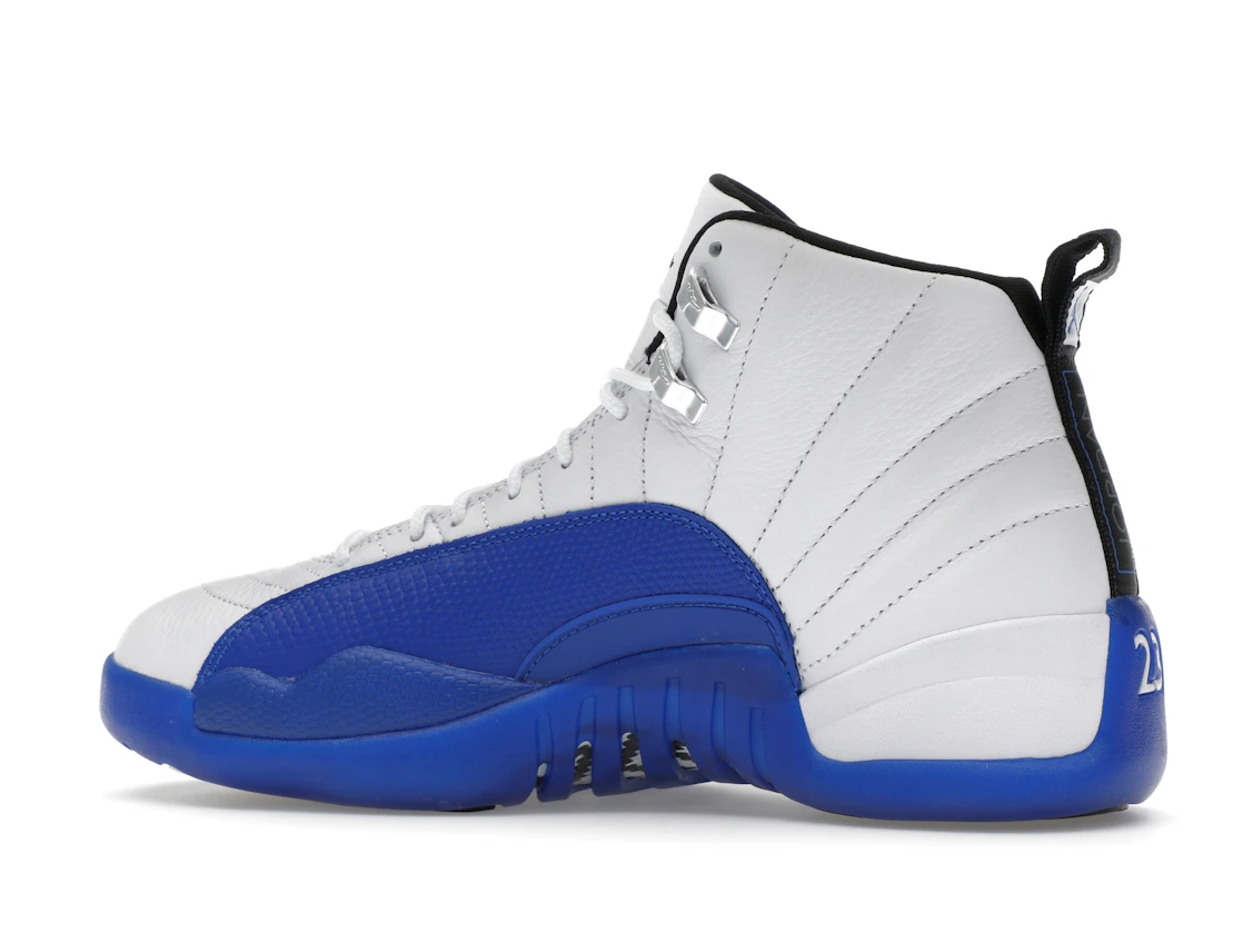 Vue 21 de Jordan 12 Retro Blueberry