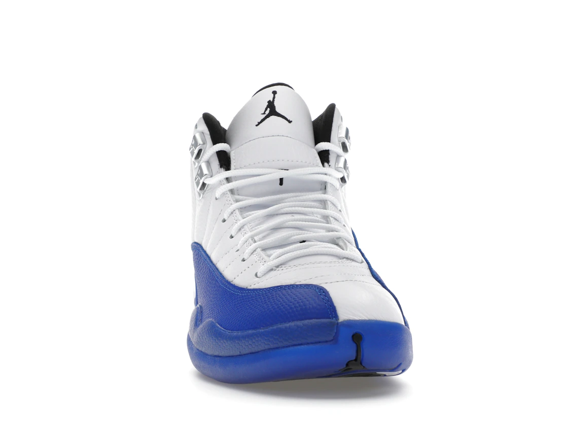 Vue 9 de Jordan 12 Retro Blueberry