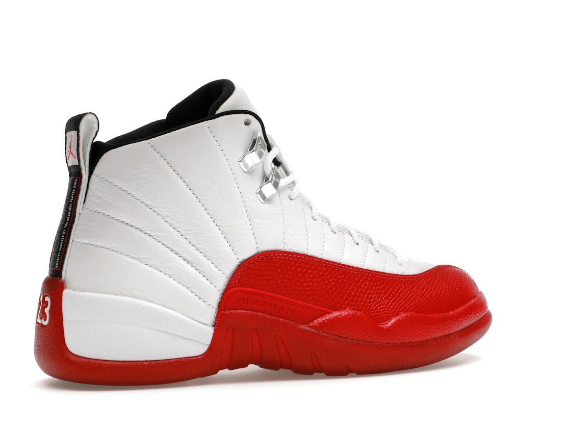 Vue 34 de Jordan 12 Retro Cherry (2023)