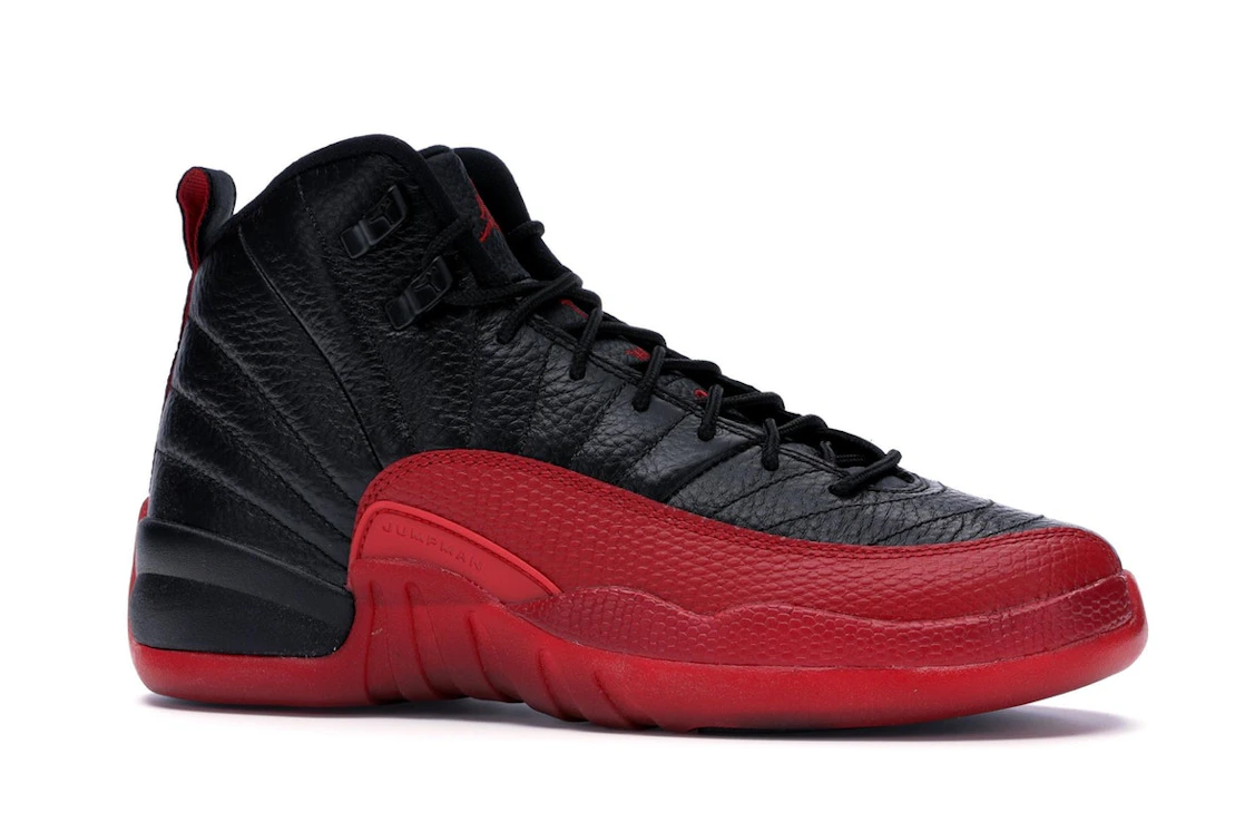 Vue 3 de Jordan 12 Retro Flu Game (2016) (GS)