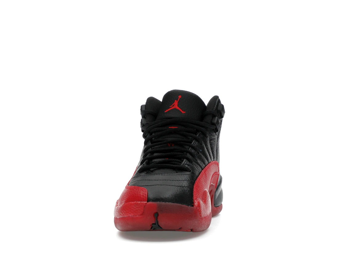 Vue 11 de Jordan 12 Retro Flu Game (2025) (GS)