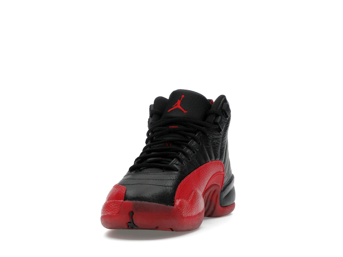 Vue 12 de Jordan 12 Retro Flu Game (2025) (GS)