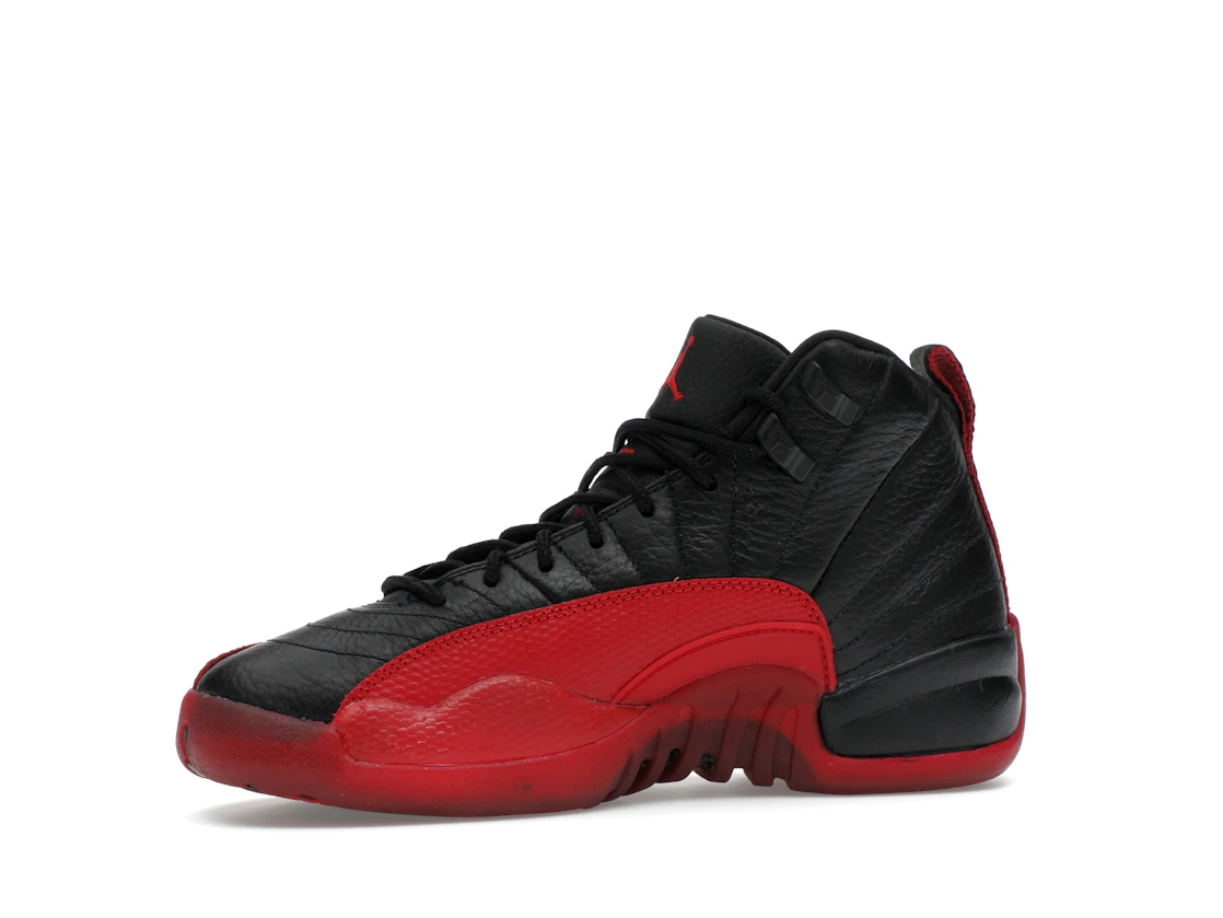 Vue 17 de Jordan 12 Retro Flu Game (2025) (GS)