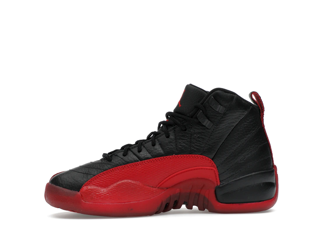 Vue 18 de Jordan 12 Retro Flu Game (2025) (GS)