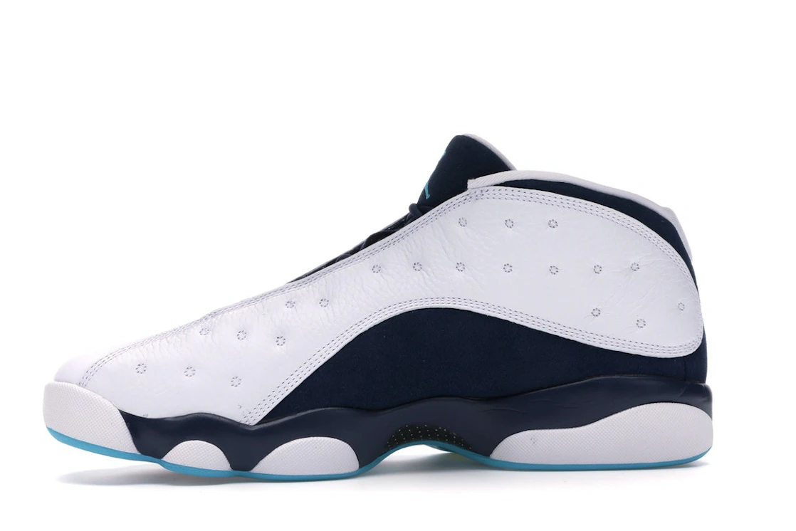 Vue 18 de Jordan 13 Retro Low Hornets