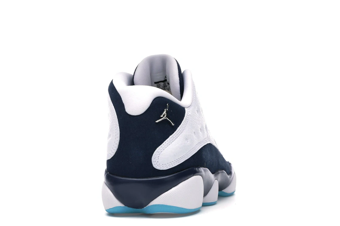 Vue 29 de Jordan 13 Retro Low Hornets