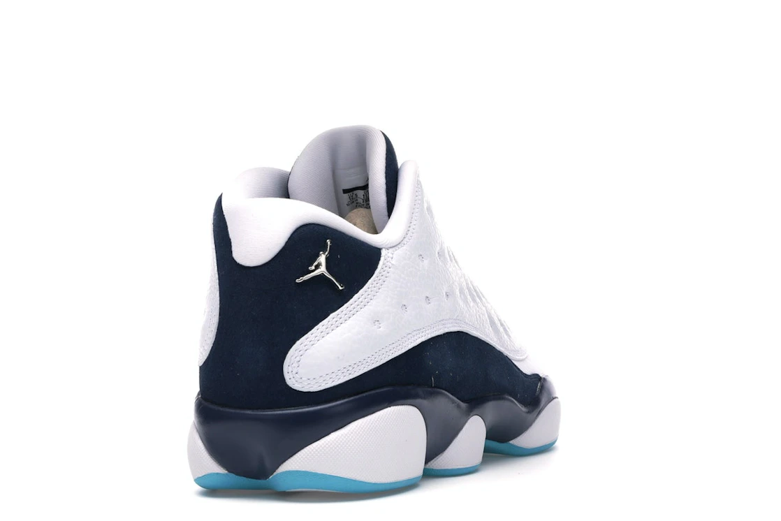 Vue 30 de Jordan 13 Retro Low Hornets