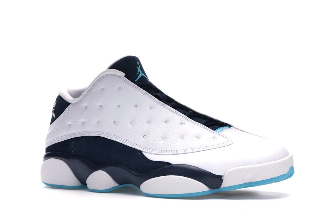 Vue 4 de Jordan 13 Retro Low Hornets