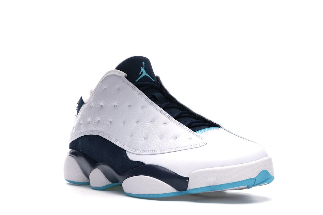 Vue 6 de Jordan 13 Retro Low Hornets