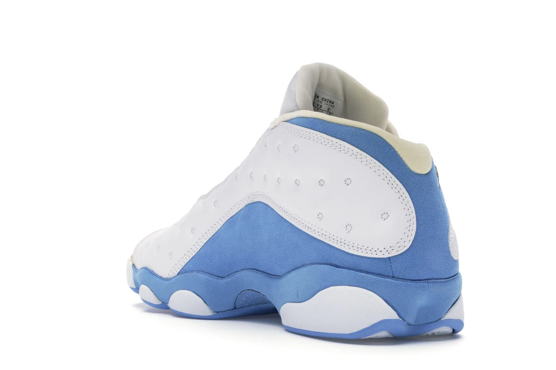 Vue 24 de Jordan 13 Retro Low Uni Blue 