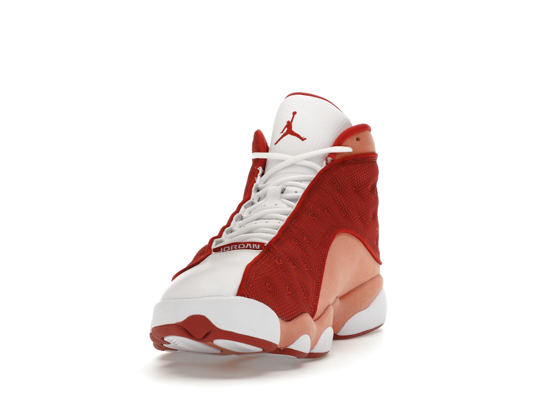 Vue 12 de Jordan 13 Retro Dune Red