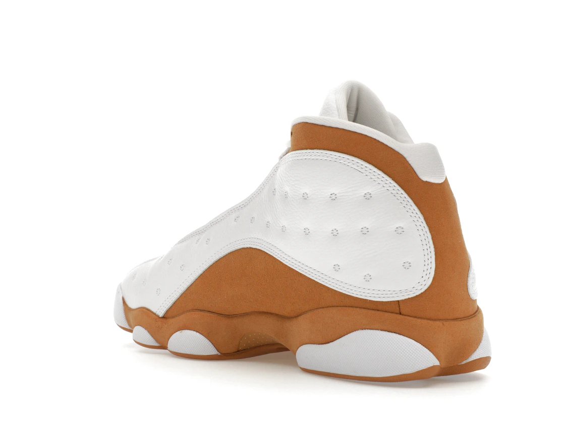 Vue 24 de Jordan 13 Retro Wheat (2023)