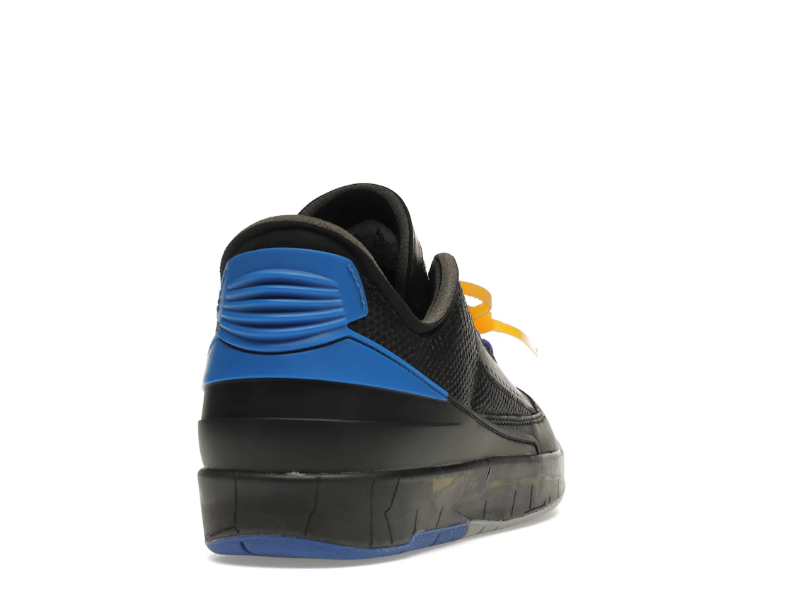 Vue 30 de Jordan 2 Retro Low SP Off-White Black Blue