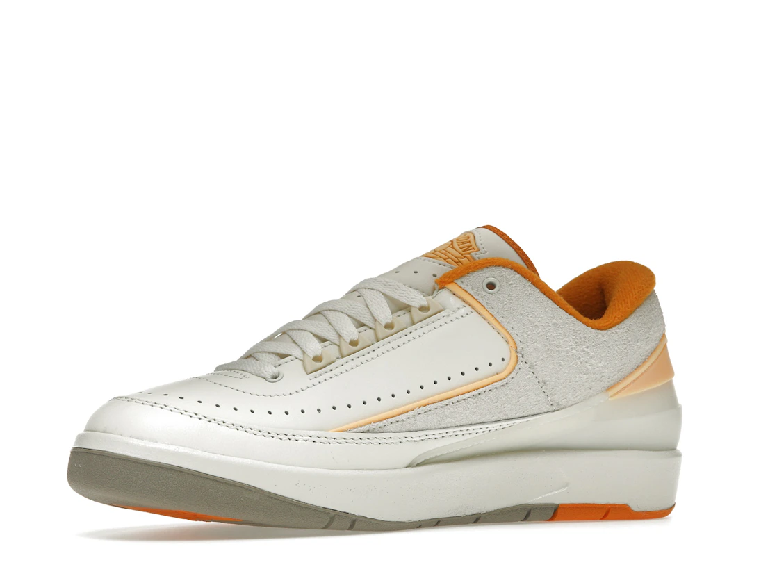Vue 16 de Jordan 2 Retro Low Craft Melon Tint