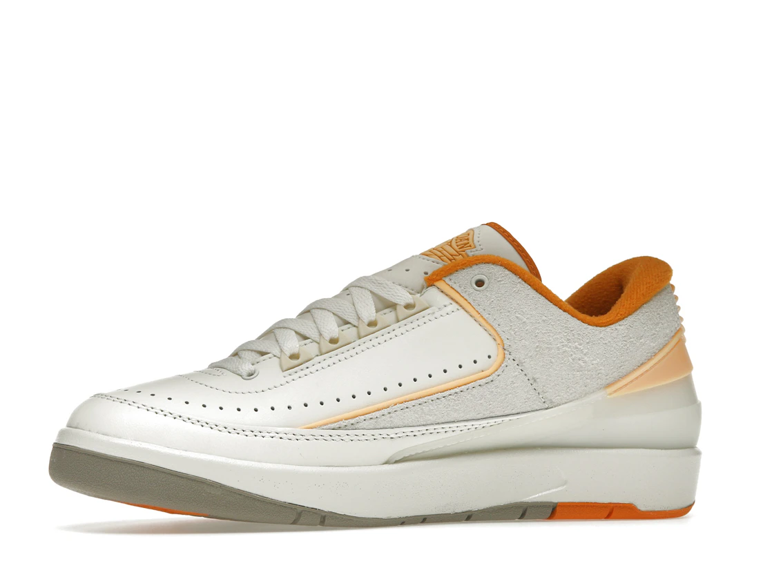 Vue 17 de Jordan 2 Retro Low Craft Melon Tint