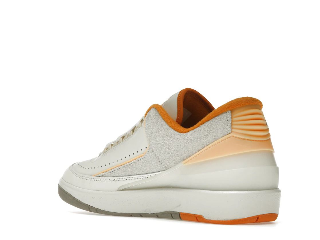 Vue 24 de Jordan 2 Retro Low Craft Melon Tint