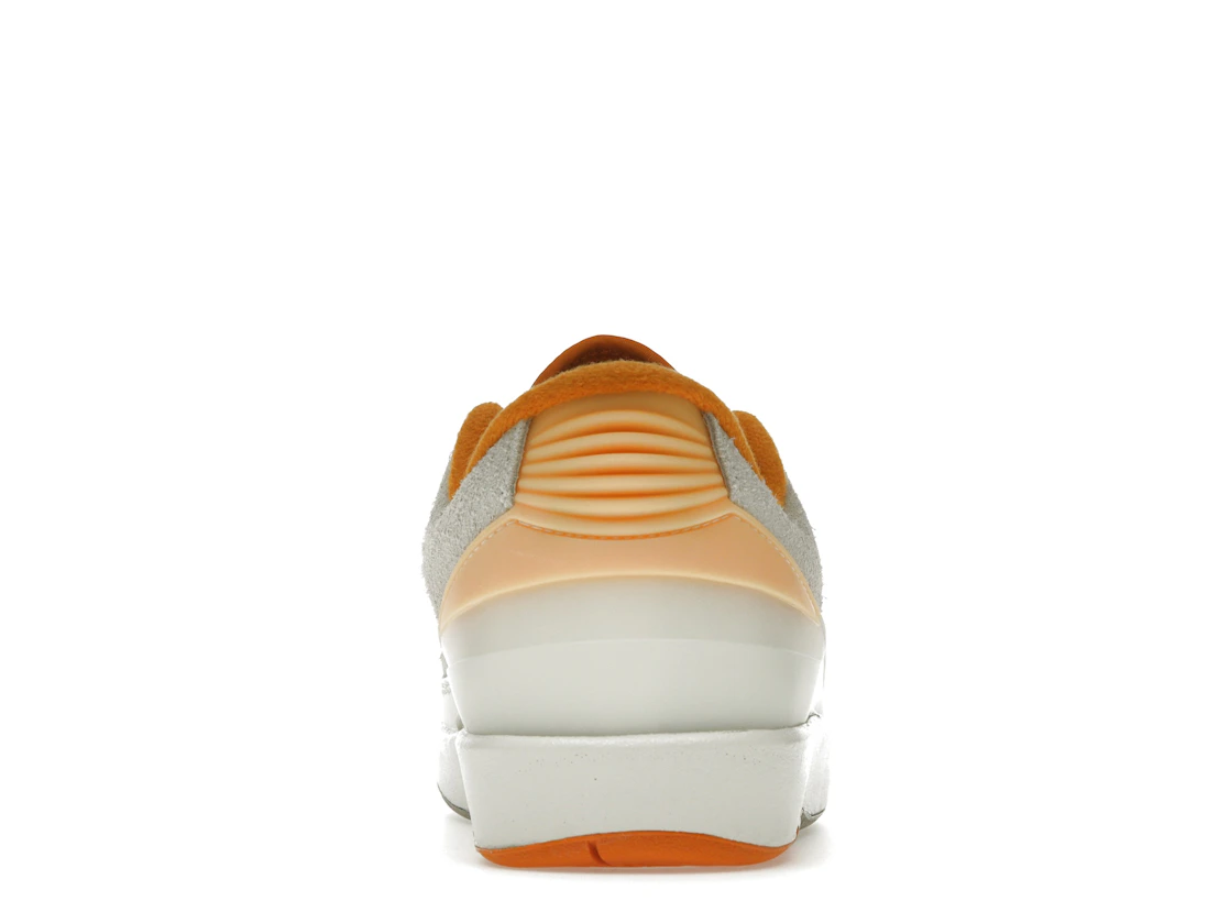 Vue 28 de Jordan 2 Retro Low Craft Melon Tint