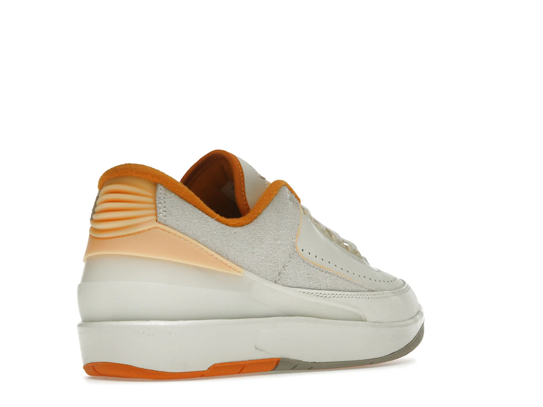 Vue 32 de Jordan 2 Retro Low Craft Melon Tint
