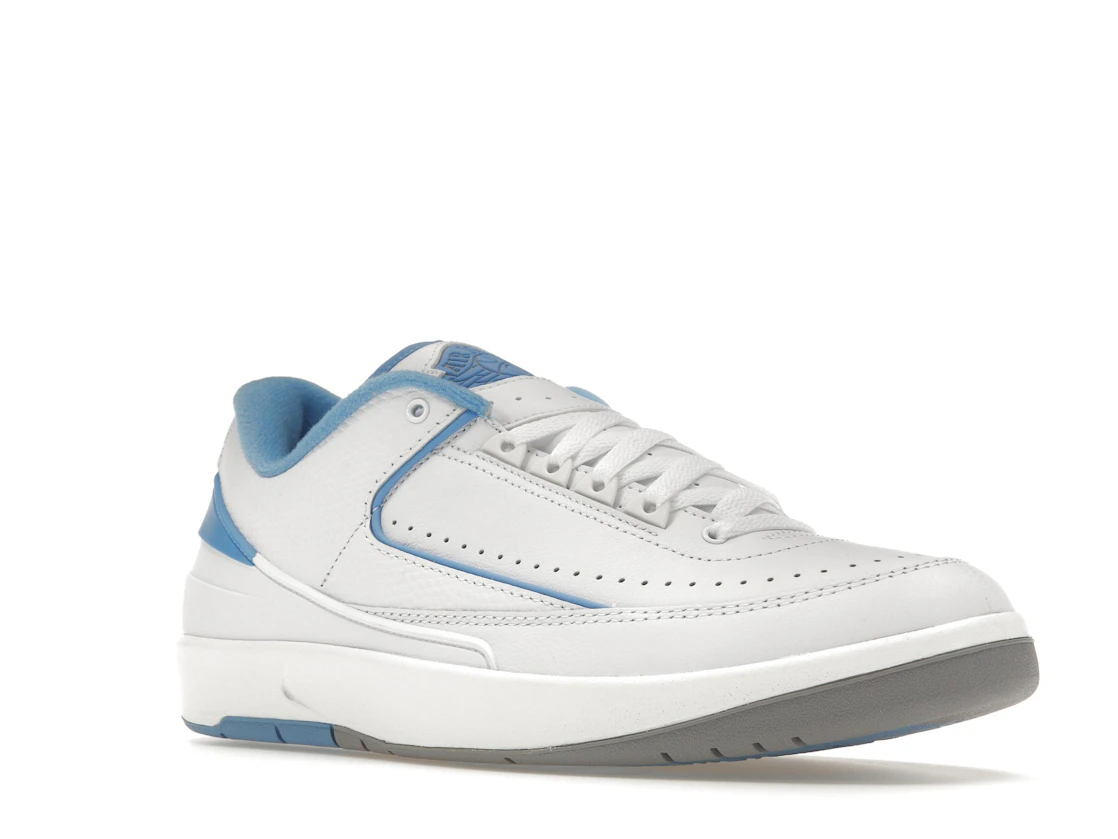 Vue 5 de Jordan 2 Retro Low UNC